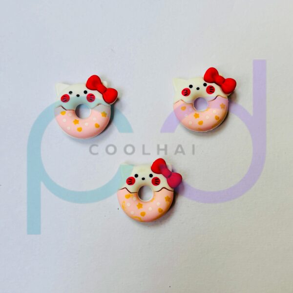 White Peach Donut Eraser - Image 3